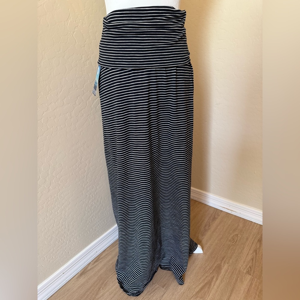 Roxy Dark Navy and White Striped Tee